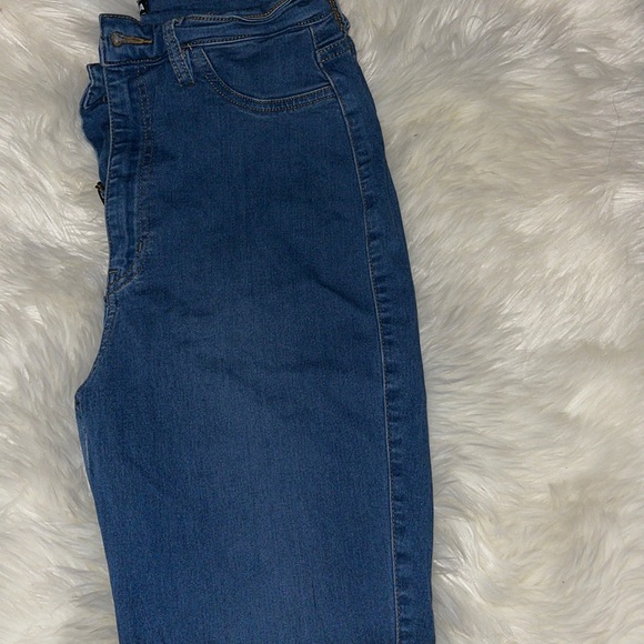 Classic High Waist Skinny Jeans- Medium Blue Wash 👖 - Picture 6 of 12